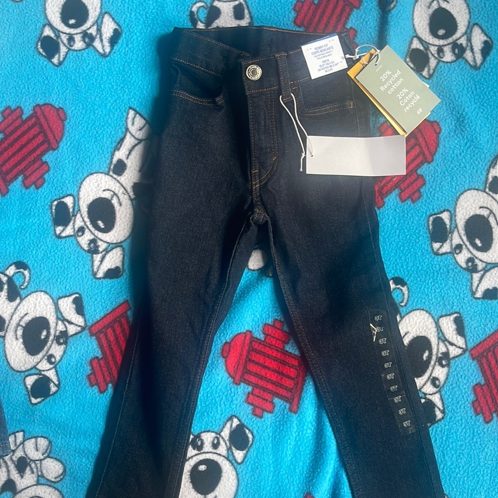 3T Toddler skinny fit jean .
